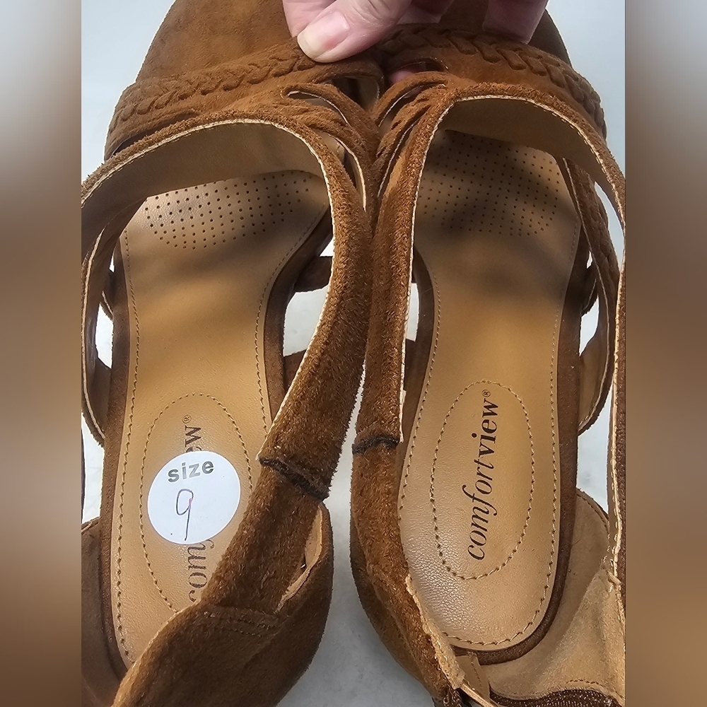 Comfort View WMNS Darlene Brown Faux Suede Chunky Heel Braided Zip Sandal SZ 9WW - Picture 12 of 14